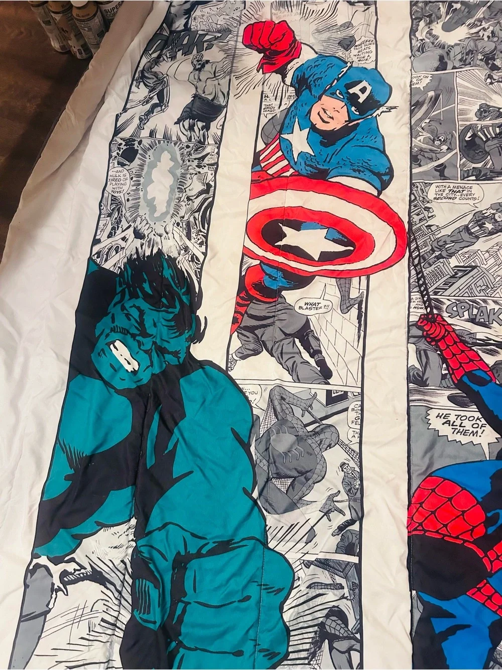 Jay Franco Marvel Avengers Comic Cool queen bedspread
